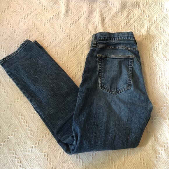 Gap Athletic Fit Blue Jeans Mens 30x32 Mid Rise Tapered Blue Denim Medium Wash - Picture 2 of 6